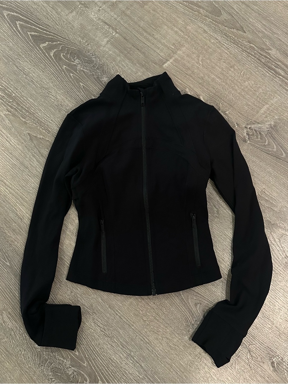 Lululemon black cropped define jacket size 4
